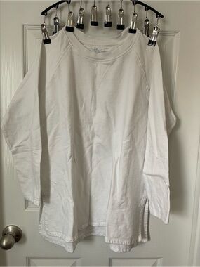 Classic Women's White Crewneck Sweatshirt